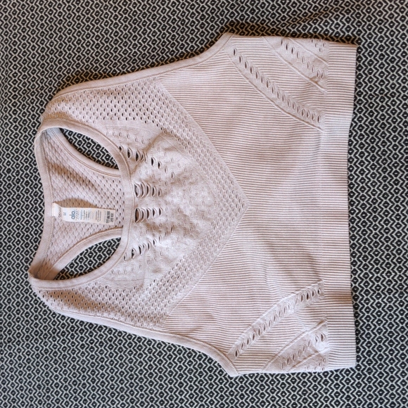 ALO yoga | lark crop top - Picture 2 of 5